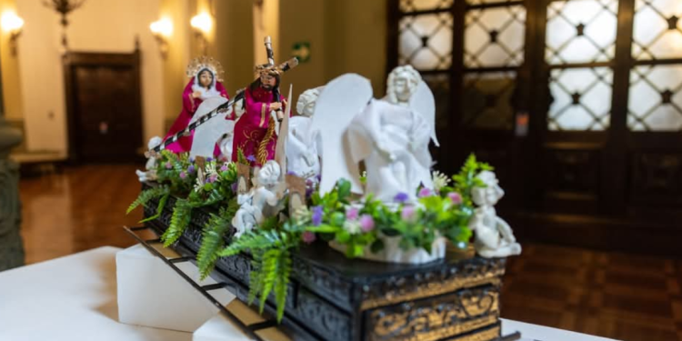 Palacio Nacional se engalana con exposición de arte de Semana Santa. /Foto: MCD.