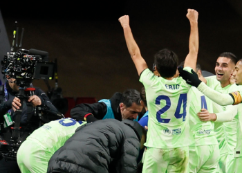 Barcelona conquista el Metropolitano y deja KO al Atlético en LaLiga