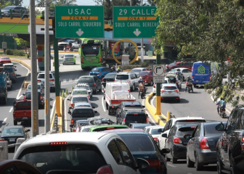 La medida pretende fortalecer la seguridad vial y garantizar que las víctimas de un accidente de tránsito no queden desamparadas. / Foto: IGSS