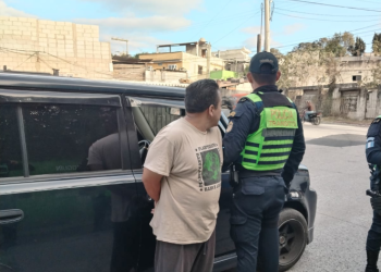 Los taxis piratas, al no estar registrados ni controlados por ninguna autoridad, suelen prestarse para realizar actividades ilícitas. / Foto: DT-PNC