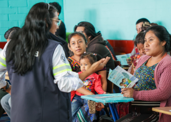 Mintrab sensibiliza sobre el trabajo infantil en el área de productos pirotécnicos. /Foto: Mintrab.