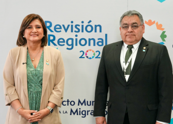 Vicepresidenta presenta el Plan Retorno al Hogar en Chile. (Foto: OIM)