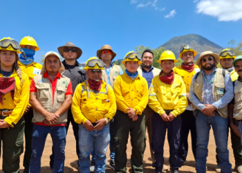 Instituciones participan en ejercicio internacional de supresión de incendios. / Foto: Conap.