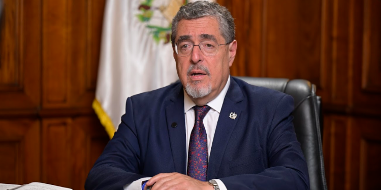Presidente deroga acuerdos que exigían el seguro obligatorio en 45 días. / Foto: Álvaro Interiano.
