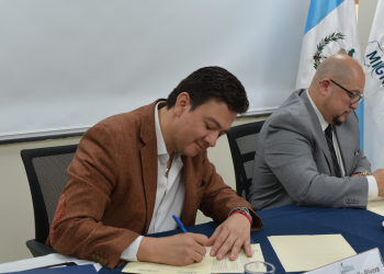 La firma de este acuerdo representa un paso significativo en la protección de los derechos humanos y en la atención a las familias. // Foto: IGM