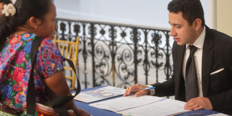 Abelina Miranda ahora tiene un hogar con certeza jurídica. (Foto: CIV)