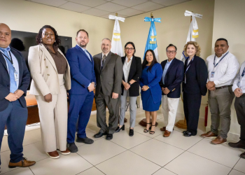DGAC Y TSA realizan trabajo interinstitucional para mejorar las condiciones del Aeropuerto Internacional La Aurora. /Foto: DGAC.