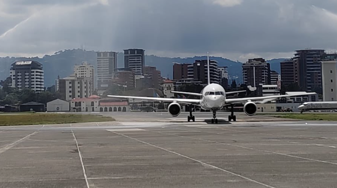 Plan Conecta trabaja para el mejoramiento del sistema aeronáutico. / Foto: CIV.