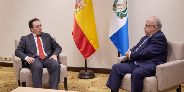 Cancilleres de Guatemala y España se reúnen para abordar temas de interés bilateral