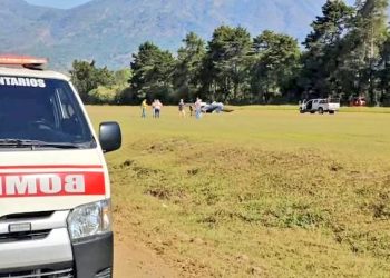 Avioneta se accidentó en Santiago Atitlán. (Foto: Bomberos Voluntarios)