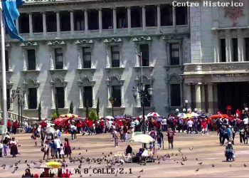 Salubristas finalizan bloqueos tras el diálogo. / Foto: PMT.