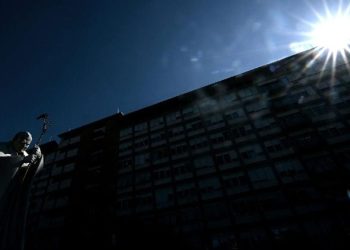 El papa Francisco, quien lleva 20 días recluido en el hospital Gemelli, no pudo participar en la celebración del Miércoles de Ceniza.