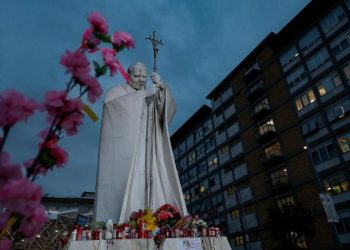 El papa Francisco cumple este viernes 14 de marzo un mes internado en el hospital Gemelli, de Roma.