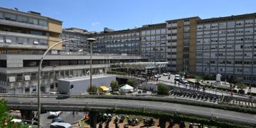 El papa Francisco cumplió 33 días recluido en el hospital Gemelli de Roma.