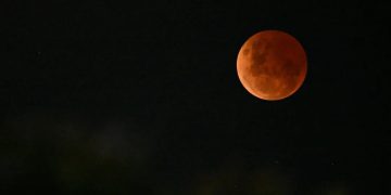 Durante el eclipse de este jueves se podrá observar la "Luna de Sangre", como efecto de la luz solar a través de la atmósfera terrestre.