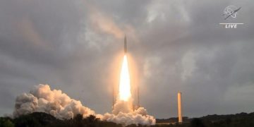 Lanzamiento de cohete con satélites a bordo. / Foto: France 24.