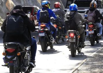 Todas las motocicletas deberán contar con el seguro obligatorio contra terceros y ocupantes para circular en el país.