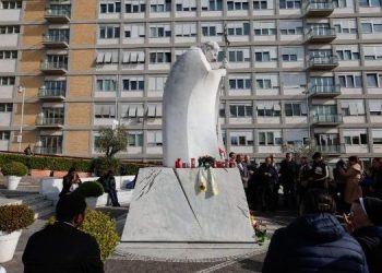 Papa Francisco, hospitalizado en el Gemelli de Roma, reporta mejoría. / Foto: The Vatican News.