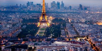 París, la capital de Francia, con su emblemática Torre Eiffel. / Foto: Viajar a Francia.
