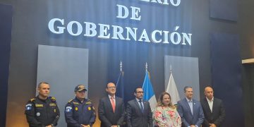 El evento contó con la participación de diversas autoridades de seguridad y prevención del delito por medio de las denuncias ciudadanas. / Foto: PNC