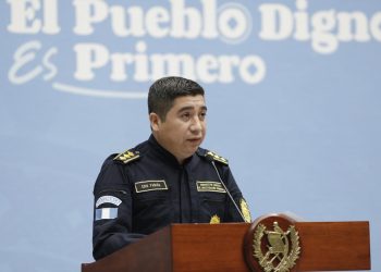 Subdirector General de Investigación Criminal de la PNC, Edis Fabián Hernández. / Foto: Alex Jacinto.