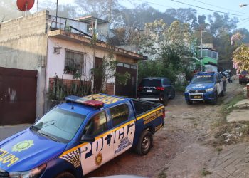 DEIC y MP realizan allanamientos en zona 18. / Foto: PNC