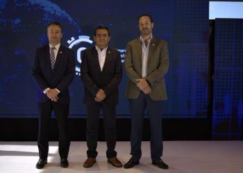 Ministro de Comunicaciones presenta Plan Conecta al sector privado. / Foto: CIV.