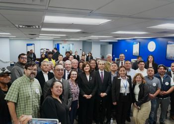 La vicepresidenta sostuvo diferentes reuniones durante su gira por Estados Unidos, entre esta con líderes migrantes guatemaltecos. (Foto: vicepresidencia)
