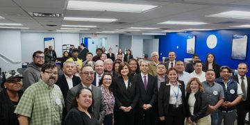 La vicepresidenta sostuvo diferentes reuniones durante su gira por Estados Unidos, entre esta con líderes migrantes guatemaltecos. (Foto: vicepresidencia)