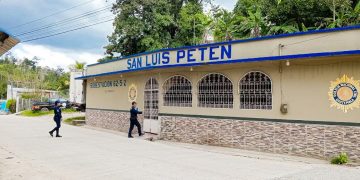 Instituciones fortalecen estrategias de seguridad en San Luis, Petén