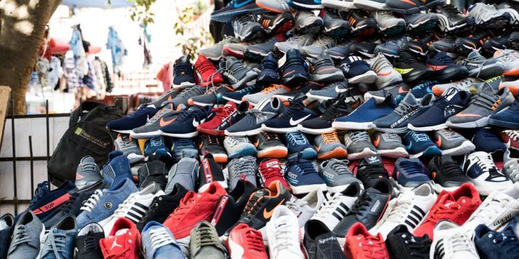 El contrabando de calzado permea en el mercado guatemalteco. / Foto: CIG.
