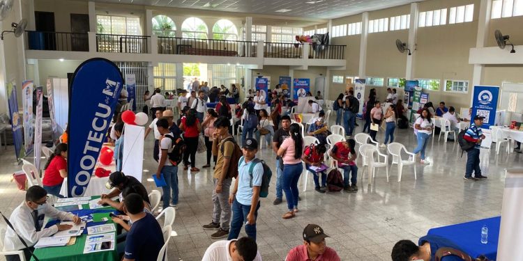 Feria Nacional de Empleo: Zacapanecos serán beneficiados con 391 puestos de trabajo