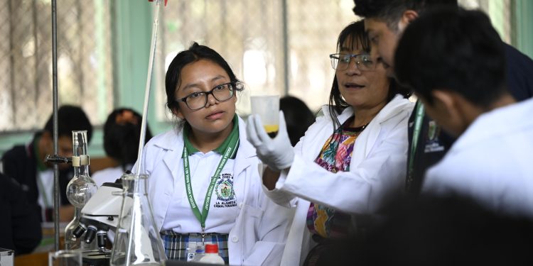 Senacyt sigue avanzando en la implementación de los Clubes de Ciencias. (Foto: Álvaro Interiano)