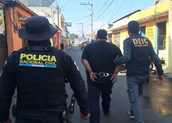 Al menos 52 personas han sido capturada en allanamiento contra extoriones en siete departamentos.