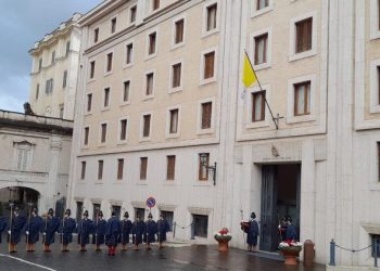 Entrada de la Casa Santa Marta, residencia del papa Francisco.