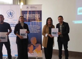 Presentan resultados del cumplimiento de la Política Nacional de Comadronas de los cuatro pueblos. (Foto: MSPAS)