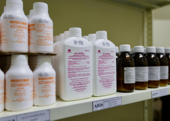 Farmacias Proam ofrecen medicinas a precios más bajos que farmacias privadas. (Foto: MSPAS)