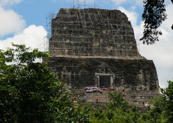 Inhabilitan el paso al Templo IV del Parque Nacional Tikal. Foto: Parque Nacional Tikal.