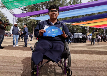 Becas por Nuestro Futuro, una oportunidad para Moisés