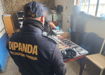 Todos los artículos decomisados durante la requisa fueron debidamente embalados por el Ministerio Público para continuar con las investigaciones respectivas./ Foto: PNC