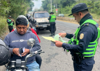 Este esfuerzo tiene como propósito prevenir accidentes de tránsito, brindar orientación a los conductores y garantizar una movilidad segura. / Foto: DT-PNC.