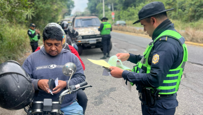 Este esfuerzo tiene como propósito prevenir accidentes de tránsito, brindar orientación a los conductores y garantizar una movilidad segura. / Foto: DT-PNC.