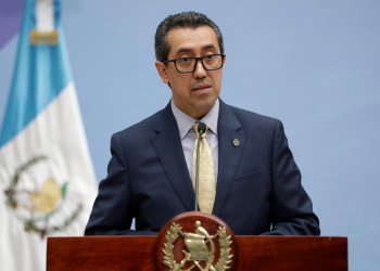 Ministro de Finanzas evaluó los efectos del incremento arancelario de Estados Unidos en Guatemala. /Foto: Daniel Ordóñez.