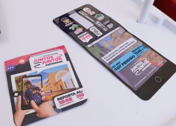 El despliegue incluye distintos recursos visuales como afiches, brazaletes impermeables, gafetes adhesivos y bifoliares, distribuidos en puntos estratégicos. / Foto: Dickens Zamora