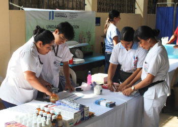 Jornada móvil de servicios integrados llega a la población a San Pedro Sacatepéquez, San Marcos