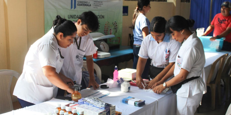 Jornada móvil de servicios integrados llega a la población a San Pedro Sacatepéquez, San Marcos