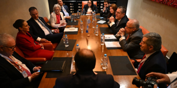 Arévalo y Sheinbaum estrechan lazos de pueblos hermanos