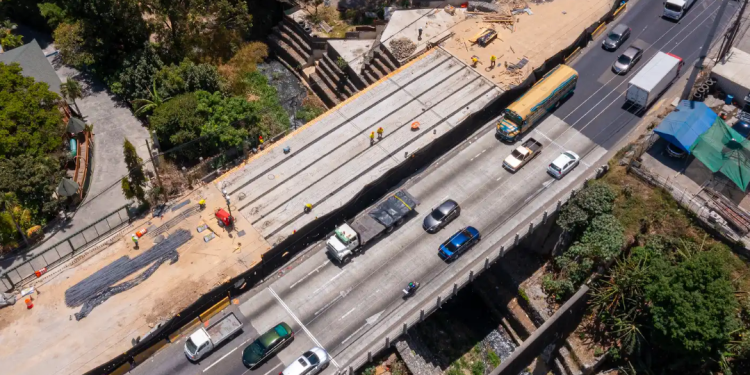 Así avanzan los travajos en el kilómetro 17.5 de la ruta al Pacífico. /Foto: CIV.