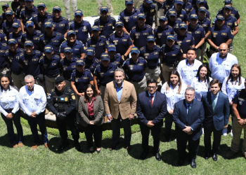 Preparación para proteger y orientar al visitante. / Foto: Mingob