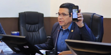 Ministro de Comunicaciones aclara situación de avales de Caminos y estado de proyectos de infraestructura./Foto: CIV.